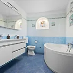 Andrea For 17 People With Private 40 M2 Pool & Pet Friendly Near Poreč