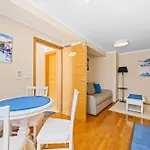 Andrea For 17 People With Private 40 M2 Pool & Pet Friendly Near *