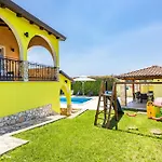 Villa Andrea For 17 People With Private 40 M2 Pool & Pet Friendly Near