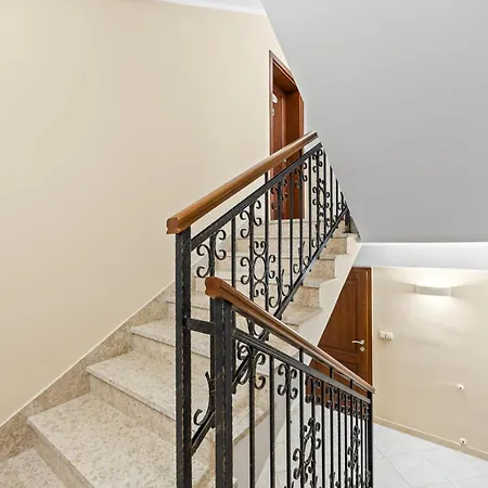 Andrea For 17 People With Private 40 M2 Pool & Pet Friendly Near Villa *