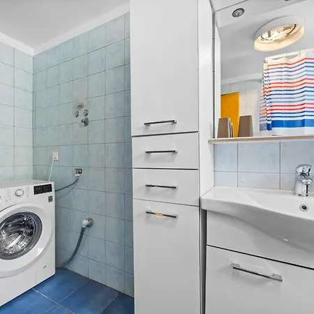 Andrea For 17 People With Private 40 M2 Pool & Pet Friendly Near *