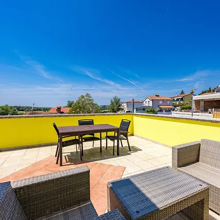 Villa Andrea For 17 People With Private 40 M2 Pool & Pet Friendly Near *