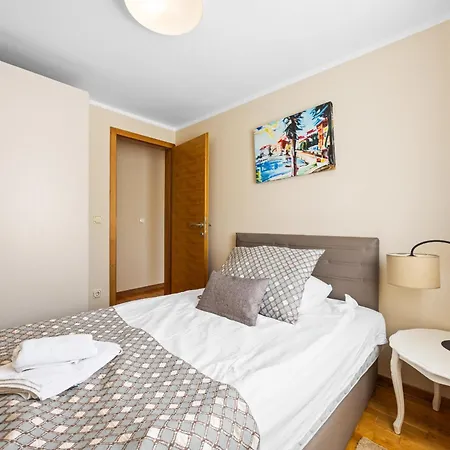 Andrea For 17 People With Private 40 M2 Pool & Pet Friendly Near