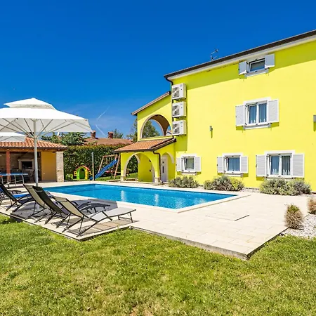 Andrea For 17 People With Private 40 M2 Pool & Pet Friendly Near