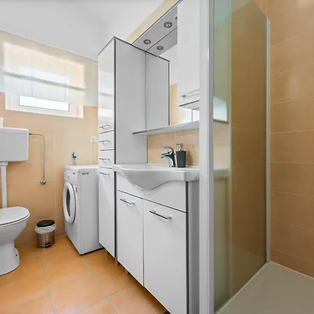 Andrea For 17 People With Private 40 M2 Pool & Pet Friendly Near Willa *